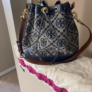 New with tags Tory Burch drawstring bag